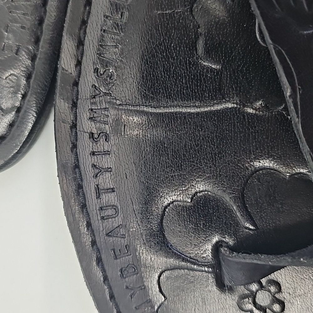 Seychelles Black Thong Sandals w Embossed Floral Design Prarie Southwest‎ - Picture 4 of 10